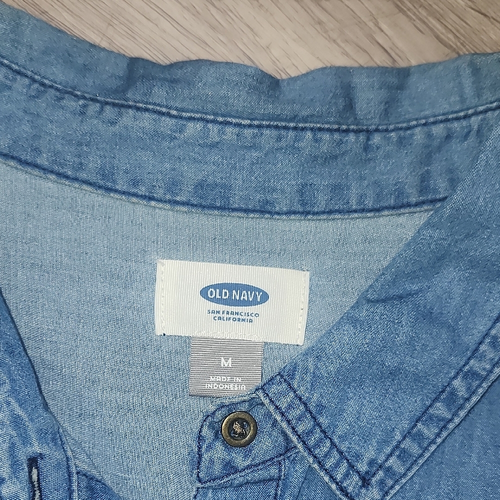 Old Navy Medium Blue Denim Shirt - Picture 2 of 3